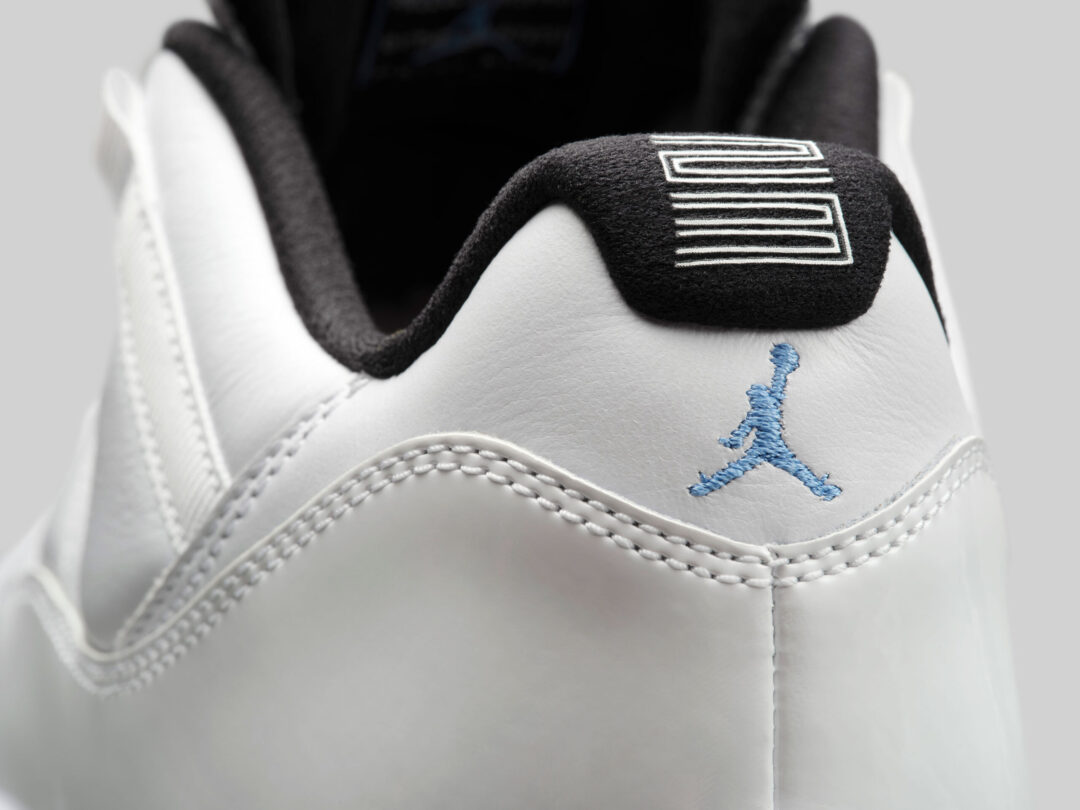 【国内 4/24発売】ナイキ エア ジョーダン 11 レトロ ロー “ホワイト/レジェンドブルー” (NIKE AIR JORDAN 11 RETRO LOW “White/Legend Blue”) [AV2187-117]