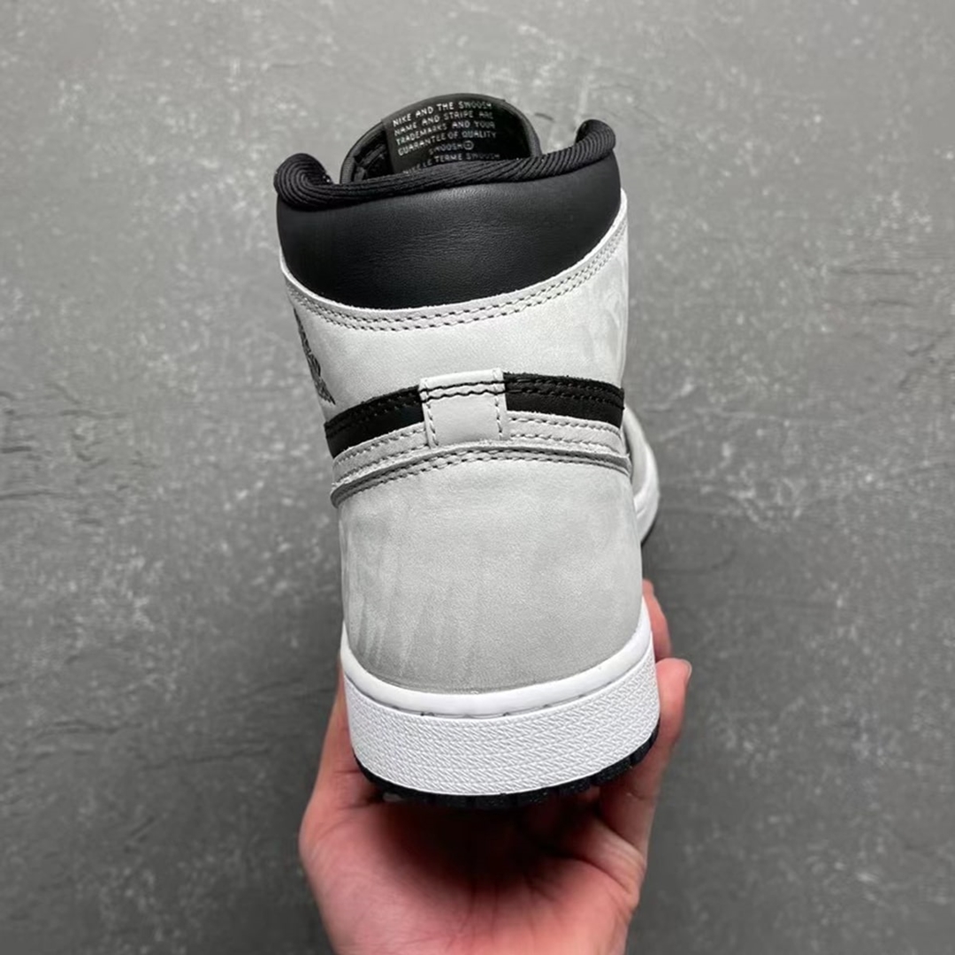 【国内 5/15 発売】ナイキ エア ジョーダン 1 レトロ ハイ OG “ブラック/ホワイト/ライトスモークグレー” (NIKE AIR JORDAN 1 RETRO HIGH OG “Black/White/Light Smoke Grey”) [555088-035]