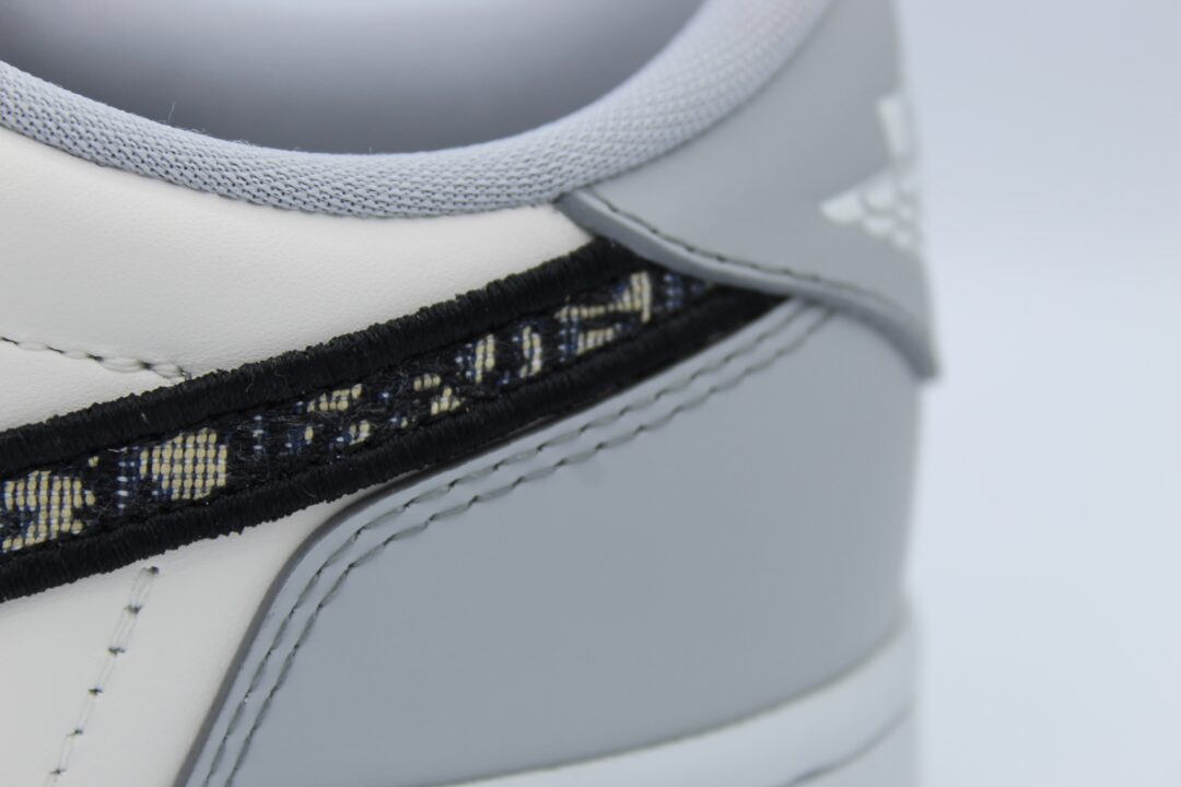 【レビュー】DIOR × NIKE AIR JORDAN 1 LOW OG “Wolf Grey/Sail/Photon Dust/White” (ディオール ナイキ エア ジョーダン 1 ロー OG) [CN8608-002]