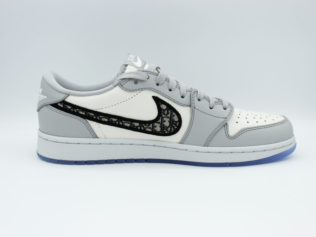 【レビュー】DIOR × NIKE AIR JORDAN 1 LOW OG “Wolf Grey/Sail/Photon Dust/White” (ディオール ナイキ エア ジョーダン 1 ロー OG) [CN8608-002]