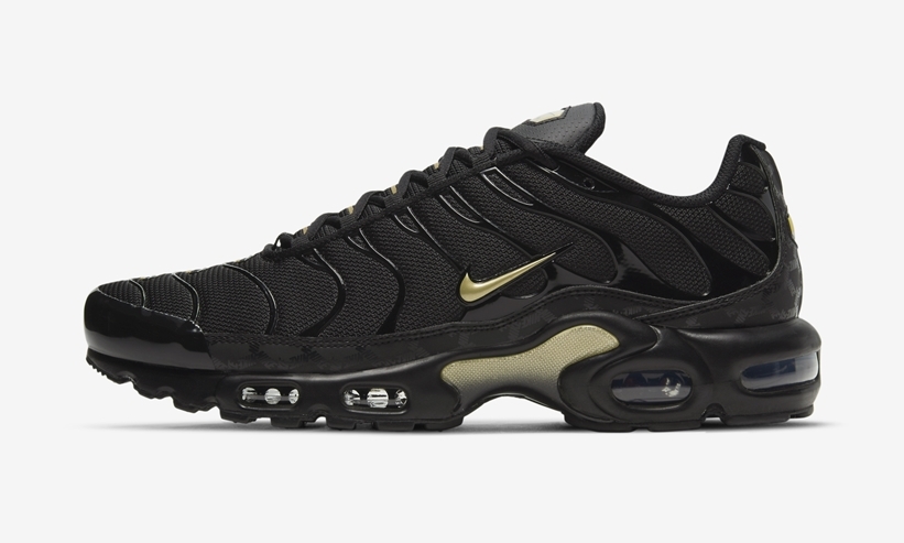 ナイキ エア マックス プラス “ブラック/メタリックゴールド” (NIKE AIR MAX PLUS “Black/Metallic Gold”) [DC4118-001]