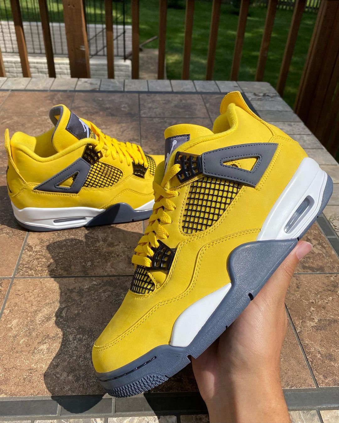 【国内 8/28 発売】ナイキ エア ジョーダン 4 レトロ “ツアーイエロー/ダークブルーグレー” (NIKE AIR JORDAN 4 RETRO “Tour Yellow/Dark Blue Grey”) [CT8527-700]