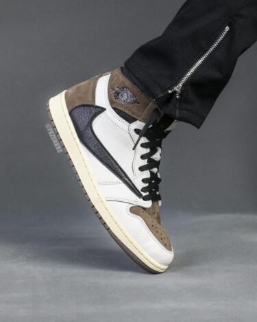 Travis Scott NIKE AIR JORDAN 1 HIGH OG “Reverse Mocha” (トラヴィス・スコット × ナイキ エア ジョーダン 1 ハイ OG “リバースモカ”)