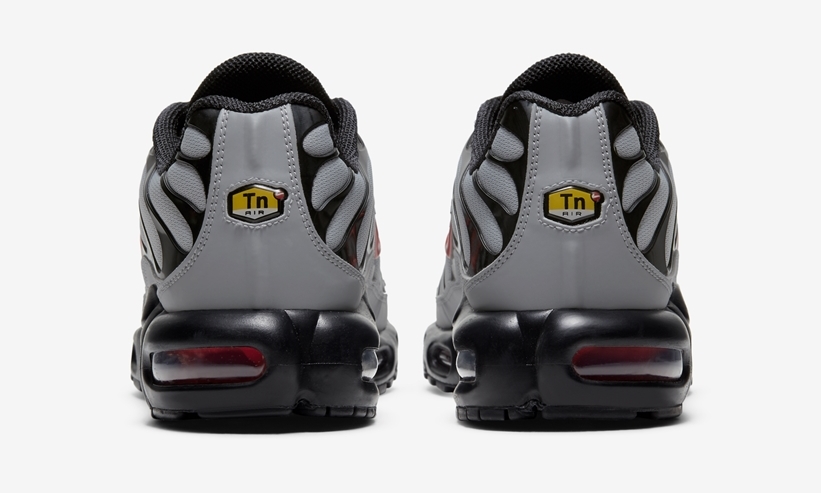 ナイキ エア マックス プラス “グレー/ブラック/レッド” (NIKE AIR MAX PLUS “Grey/Black/Red”) [DC1936-002]