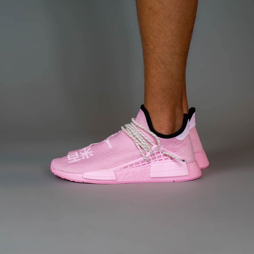 【国内 3/27 発売】Pharrell Williams x adidas Originals NMD TRAIL HU “Pink/Human Race” (ファレル・ウィリアムス アディダス オリジナルス エヌエムディー “ピンク/人類”) [GY0088]