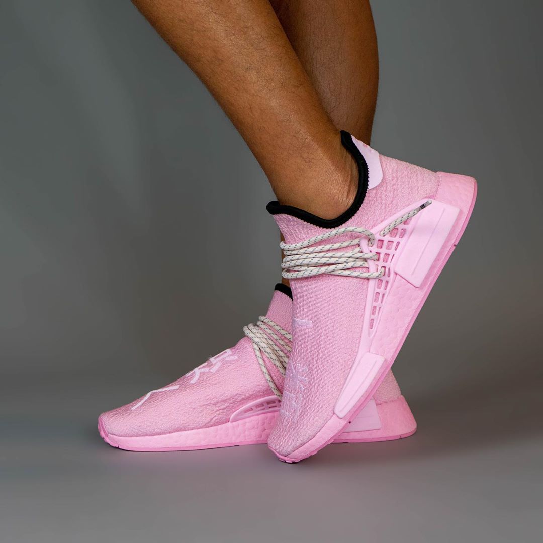 【国内 3/27 発売】Pharrell Williams x adidas Originals NMD TRAIL HU “Pink/Human Race” (ファレル・ウィリアムス アディダス オリジナルス エヌエムディー “ピンク/人類”) [GY0088]