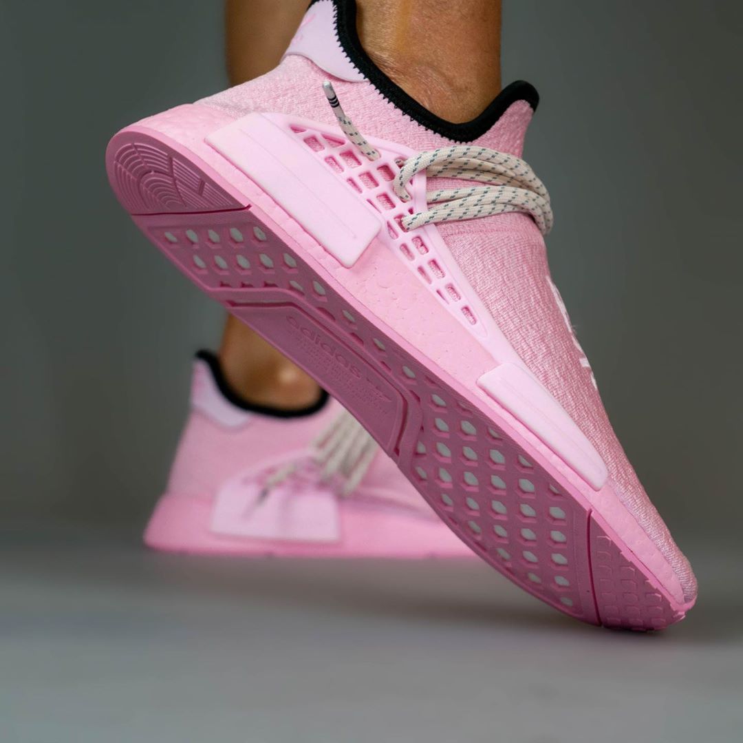 【国内 3/27 発売】Pharrell Williams x adidas Originals NMD TRAIL HU “Pink/Human Race” (ファレル・ウィリアムス アディダス オリジナルス エヌエムディー “ピンク/人類”) [GY0088]