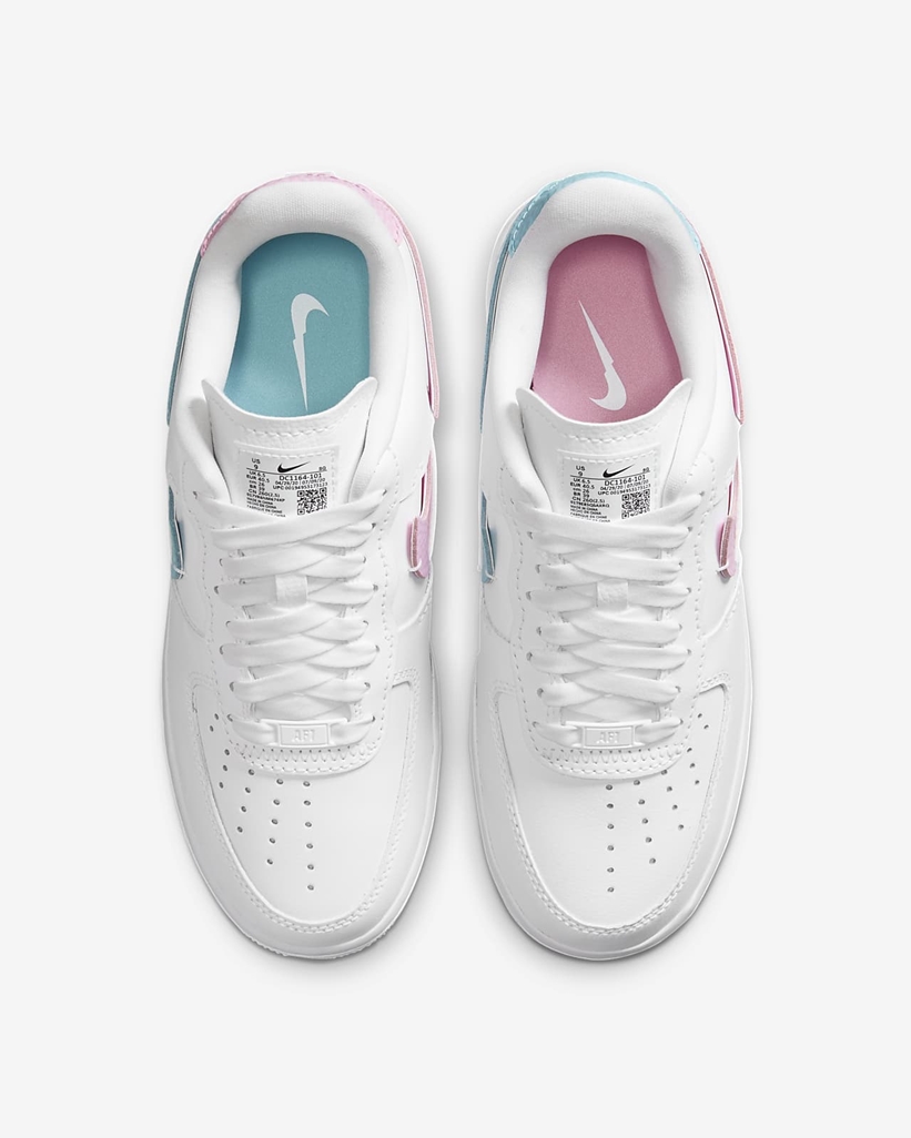 ナイキ ウィメンズ エア フォース 1 ロー “スネーク” ホワイト/ピンク/アクア (NIKE WMNS AIR FORCE 1 LOW “Snake” White/Pink Rise/Bleached Aqua) [DC1164-101]