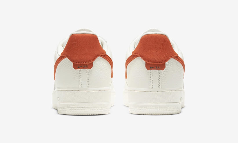 ナイキ エア フォース 1 07 ロー クラフト “セイル/マントラオレンジ” (NIKE AIR FORCE 1 07 LOW CRAFT “Sail/Mantra Orange”) [CV1755-100]