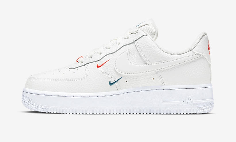 ナイキ ウィメンズ エア フォース 1 ロー “ダブル ミニ スウッシュ” サミットホワイト (NIKE WMNS AIR FORCE 1 LOW “Double Mini Swoosh” Summit White) [CT1989-101]