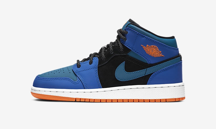 ナイキ GS エア ジョーダン 1 ミッド “レーシングブルー/ブラック/ダッチオレンジ” (NIKE GS AIR JORDAN 1 MID “Racing Blue/Black/Dutch Orange”) [554725-440]