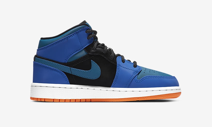 ナイキ GS エア ジョーダン 1 ミッド “レーシングブルー/ブラック/ダッチオレンジ” (NIKE GS AIR JORDAN 1 MID “Racing Blue/Black/Dutch Orange”) [554725-440]