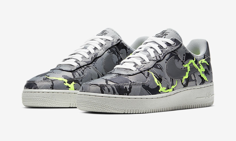 ナイキ エア フォース 1 07 ロー LX “ライトスモークグレー/エレクトリックグリーン” (NIKE AIR FORCE 1 07 LOW LX “Light Smoke Grey/Electric Green”) [CV1725-001]