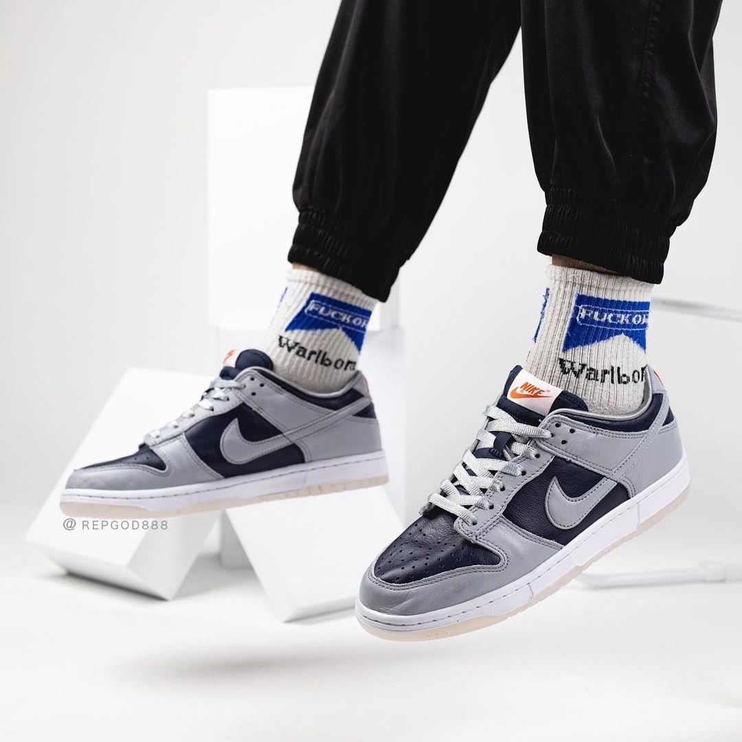 Nike dunk low college navy