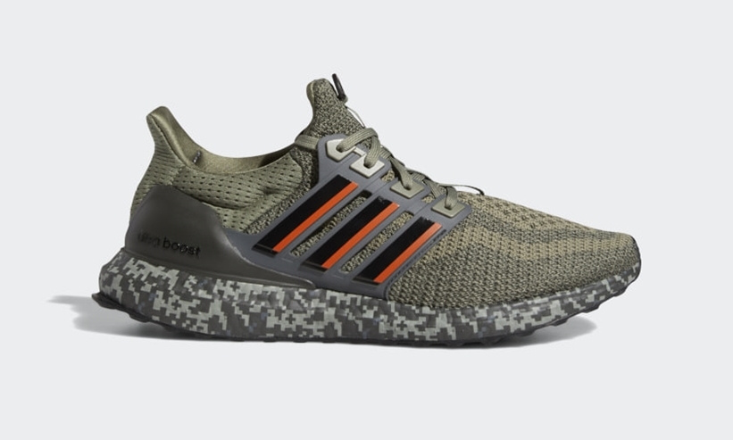 BOOST ソールにピクセルカモを配置した adidas ULTRA BOOST DNA “Raw Desert/Legacy Green”  (アディダス ウルトラ ブースト DNA) [H68067,H68068]