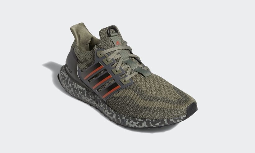 BOOST ソールにピクセルカモを配置した adidas ULTRA BOOST DNA “Raw Desert/Legacy Green”  (アディダス ウルトラ ブースト DNA) [H68067,H68068]