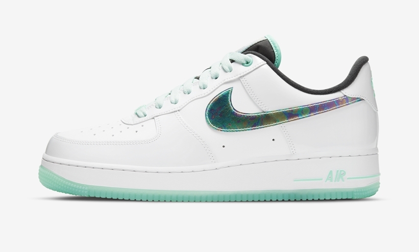 ナイキ エア フォース 1 ロー “ホワイト/グリーン/ホログラム” (NIKE AIR FORCE 1 LOW “White/Green/Hologram”) [DD9613-100]