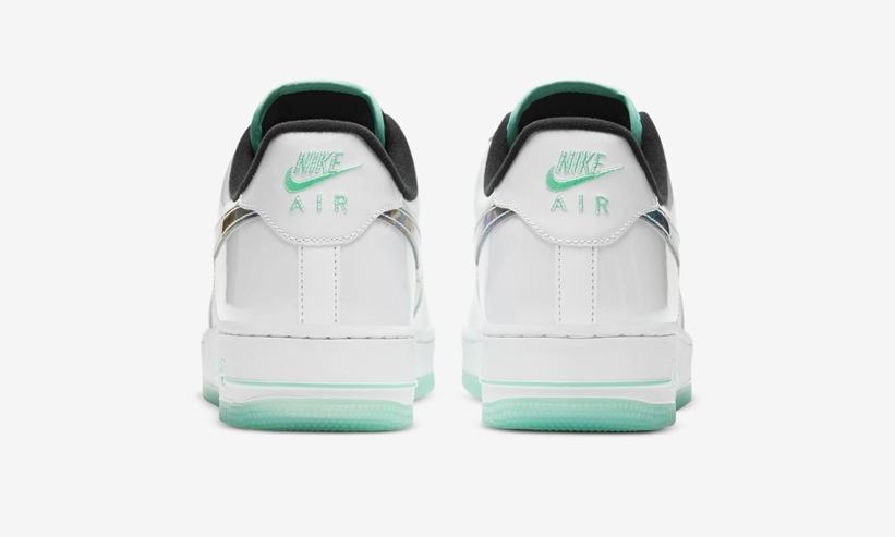 ナイキ エア フォース 1 ロー “ホワイト/グリーン/ホログラム” (NIKE AIR FORCE 1 LOW “White/Green/Hologram”) [DD9613-100]