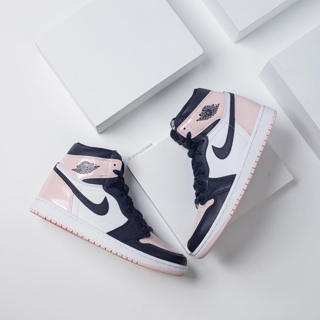 【国内 12/22 発売】ナイキ ウィメンズ エア ジョーダン 1 ハイ OG SE “アトモスフィア/レーサーピンク” (NIKE WMNS AIR JORDAN 1 HIGH OG SE “Atmosphere/White/Laser Pink/Obsidian”) [DD9335-641]