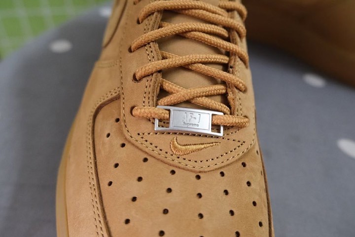 海外 9/2、国内 9/4 発売予定？SUPREME × NIKE AIR FORCE 1 LOW “Flax” (シュプリーム ナイキ エア フォース 1 ロー “フラックス” 2021)