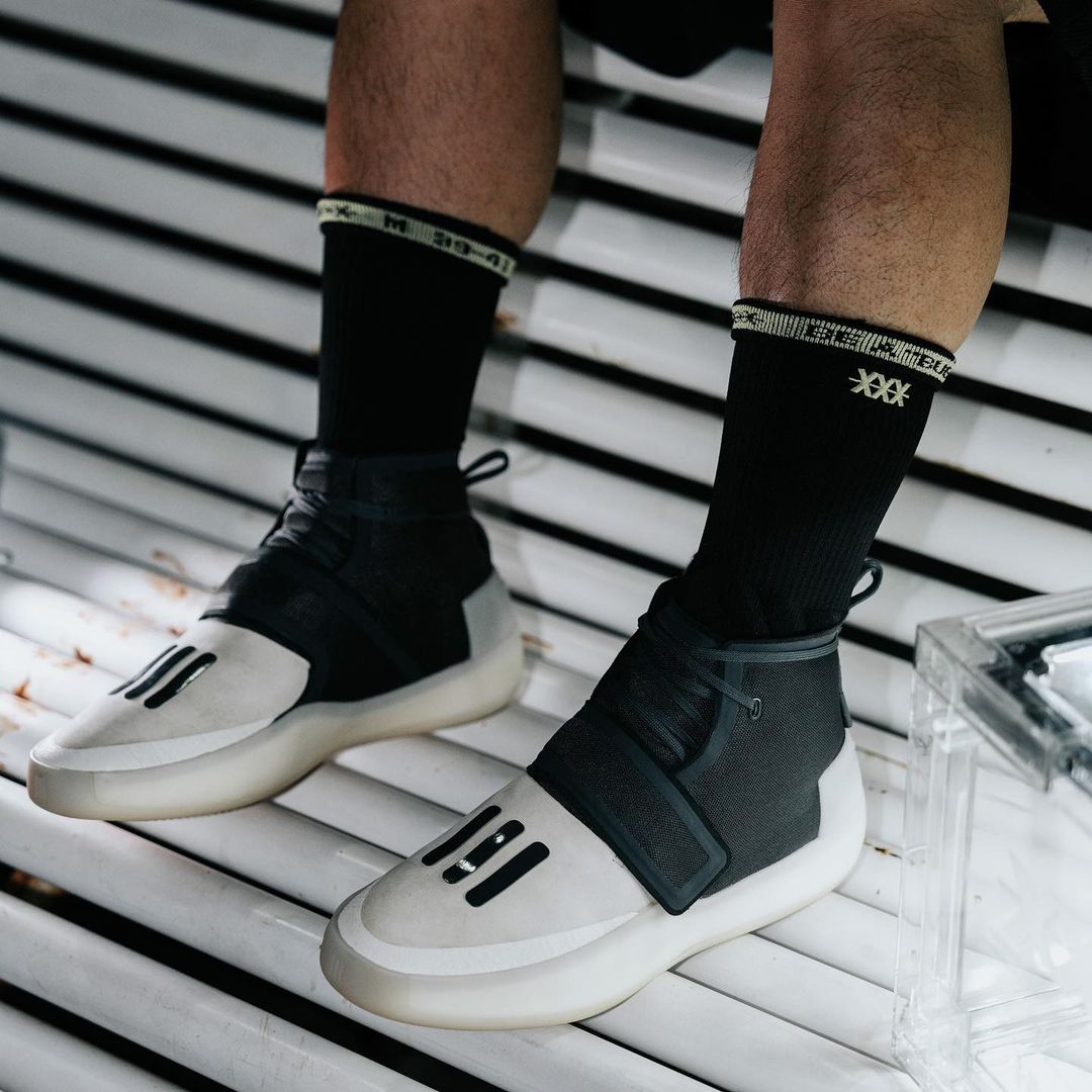 【国内 12/4 順次発売】Fear of God Athletics (ジェリー・ロレンゾ フィア オブ ゴッド adidas アスレチックス)