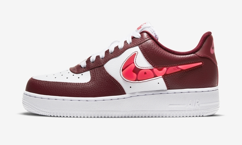 ナイキ エア フォース 1 07 ロー SE “ラブ・フォー・オール” バーガンディ/ホワイト (NIKE AIR FORCE 1 07 LOW SE “Love For All” Burgundy/White) [CV8482-600]