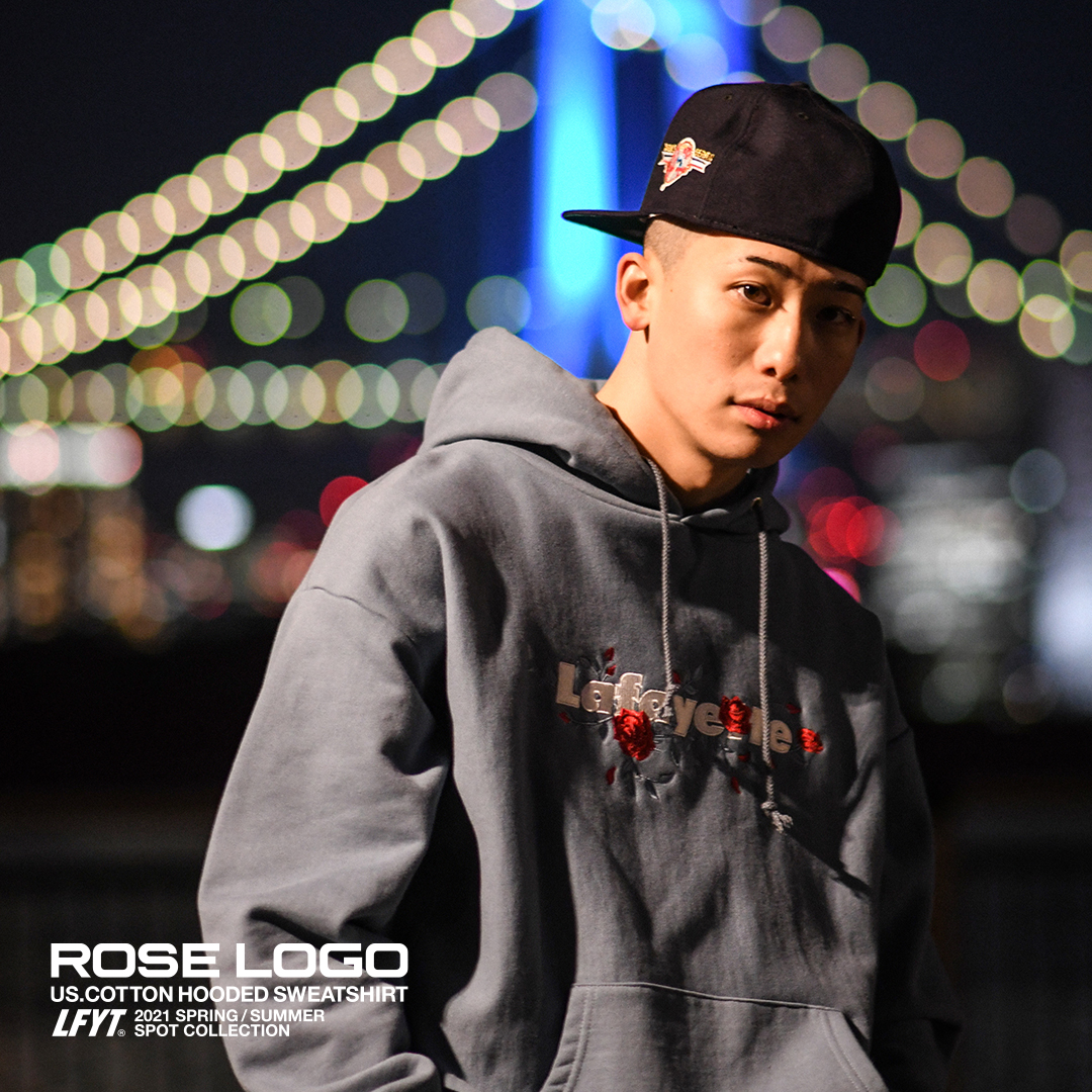 Lafayetteのコアロゴとローズの刺繍をバランスよく配したLafayette ROSE LOGO US COTTON HOODED SWEATSHIRTが2021年 1/1 発売 (ラファイエット)