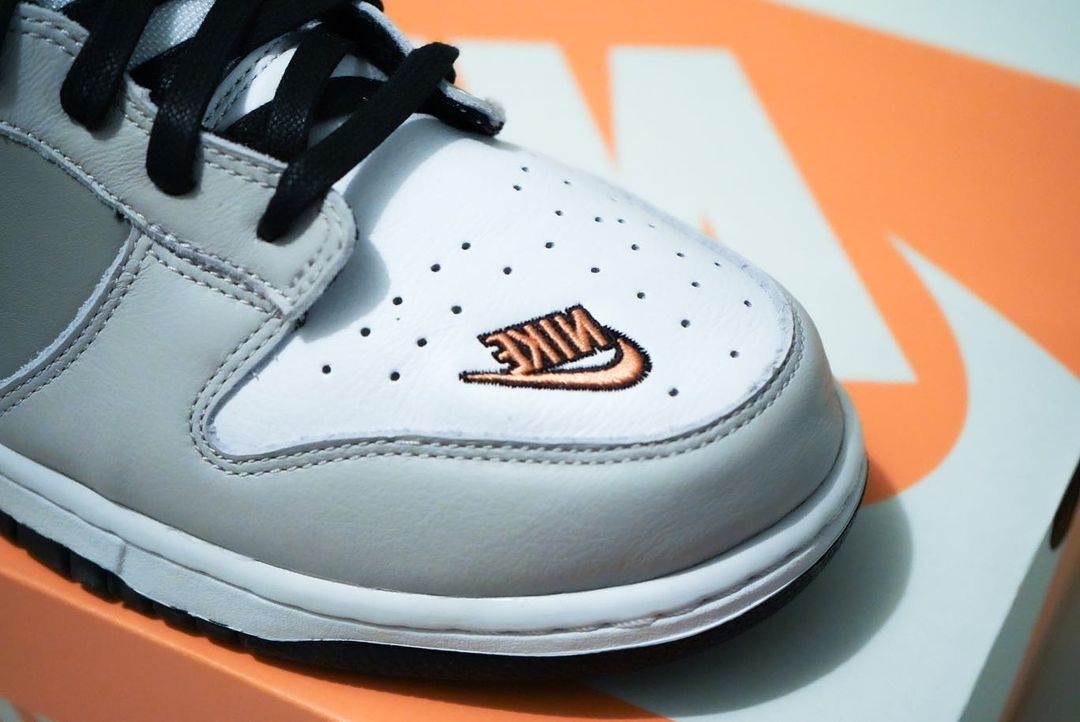 2021年 発売予定！NIKE DUNK LOW “EKIN” White/Neutral Grey/Medium Grey/Orange Trance (ナイキ ダンク ロー ミディアムグレー/オレンジトランス) [DC7454-100]