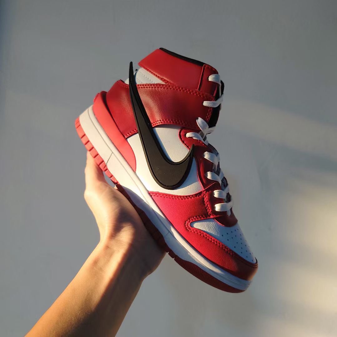 AMBUSH x NIKE DUNK HIGH “Red”が公開 (アンブッシュ ナイキ ダンク ハイ “レッド”)