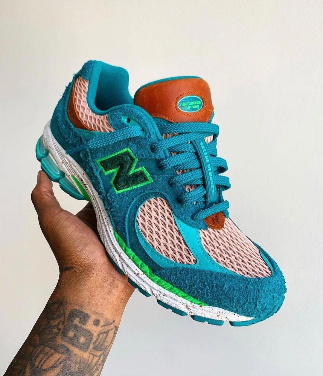 【国内 6/25 発売】シューズデザイナー「Salehe Bembury」 × New balance ML2002 “Water” (サレヘ・ベンバリー ニューバランス “ウォーター”)