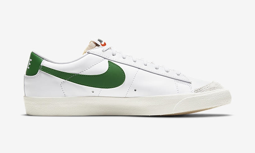 ナイキ ブレーザー ロー 77 ビンテージ “ホワイト/パイングリーン” (NIKE BLAZER LOW 77 VINTAGE “White/Pine Green”) [DA6364-115]