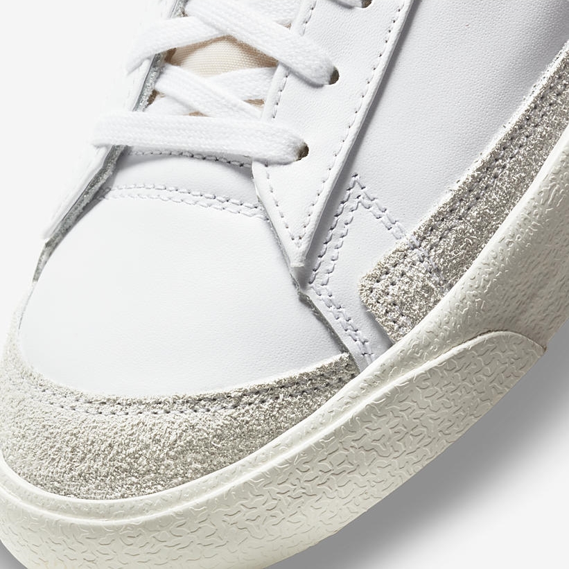 ナイキ ブレーザー ロー 77 ビンテージ “ホワイト/パイングリーン” (NIKE BLAZER LOW 77 VINTAGE “White/Pine Green”) [DA6364-115]