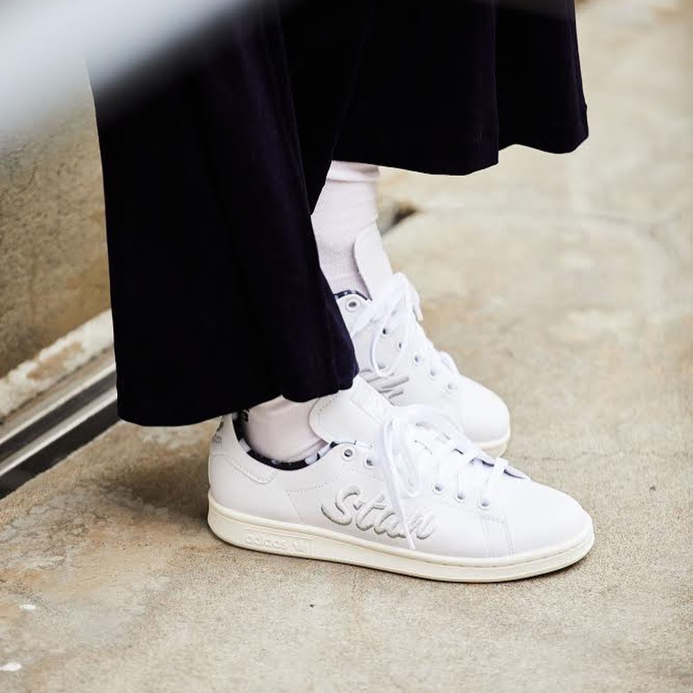 【1/20 発売】国内 atmos限定！風船ガムにインスパイアされた アディダス オリジナルス スタンスミス (adidas Originals STAN SMITH) [FX5568,FX5569]