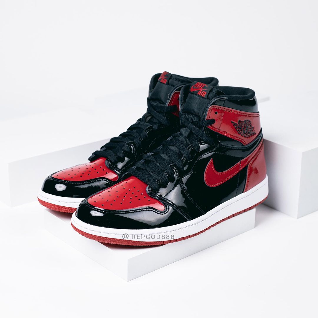 【国内 1/15 発売】ナイキ エア ジョーダン 1 レトロ ハイ OG “パテントブレッド/ファミリー” (NIKE AIR JORDAN 1 RETRO HIGH OG “Patent Bred/Family”) [555088-063]