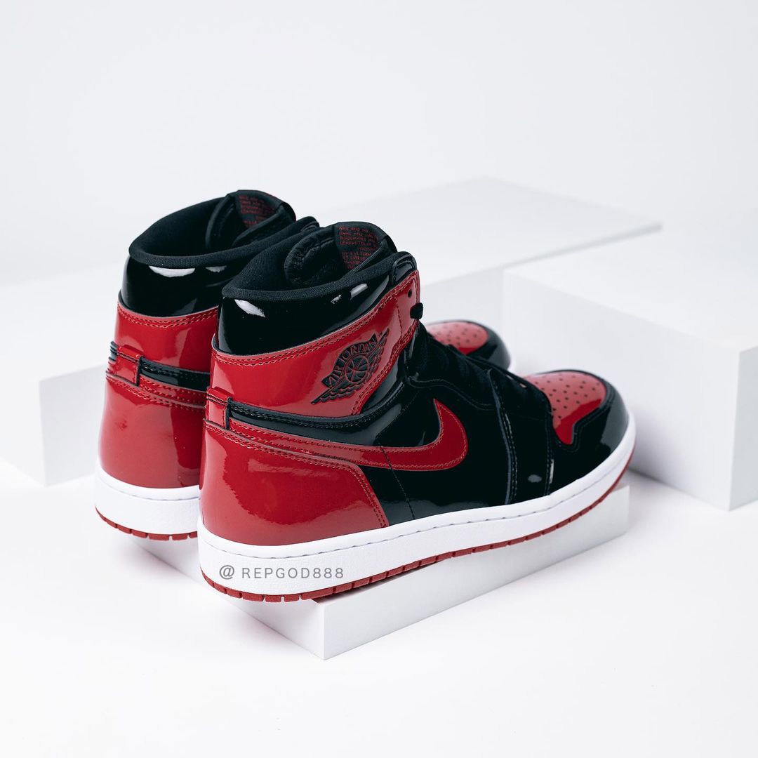 【国内 1/15 発売】ナイキ エア ジョーダン 1 レトロ ハイ OG “パテントブレッド/ファミリー” (NIKE AIR JORDAN 1 RETRO HIGH OG “Patent Bred/Family”) [555088-063]