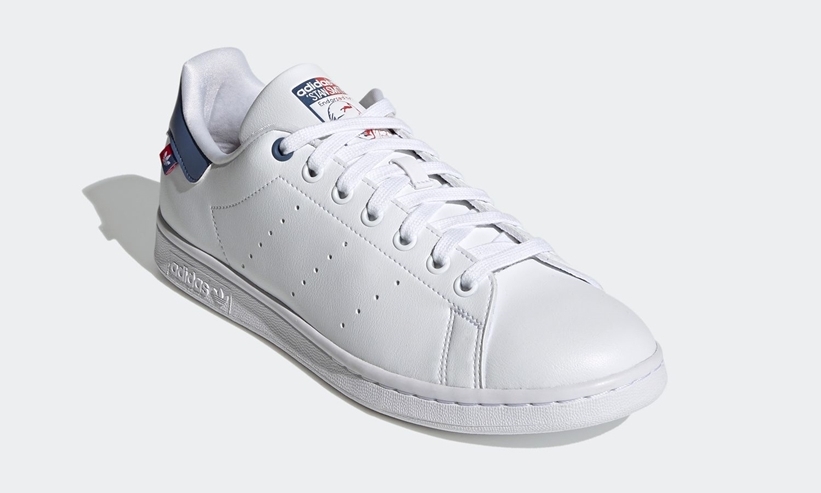 真っ白の地にアクセントカラーが効いたアディダス オリジナルス スタンスミス (adidas Originals STAN SMITH) [FX5541,FX5548]