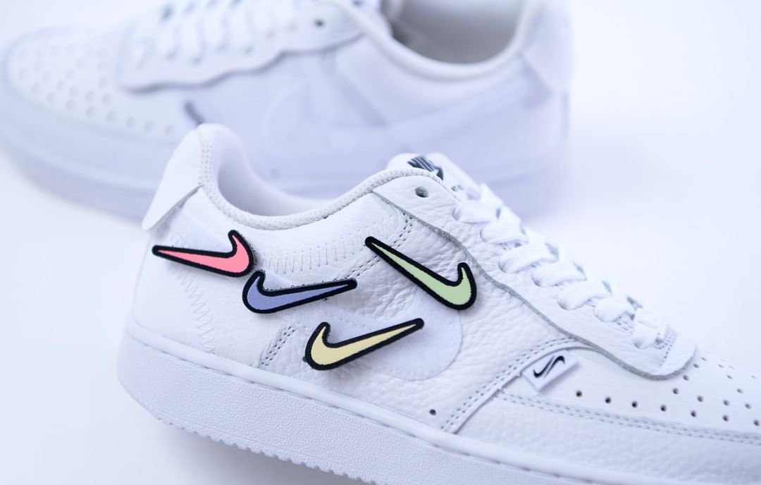 ABC-MART 限定！ナイキ ウィメンズ コート ビジョン ロー "バレンタインデー" ホワイト (NIKE WMNS COURT VISION LOW "Valentine Day" White) [DD2992-100]