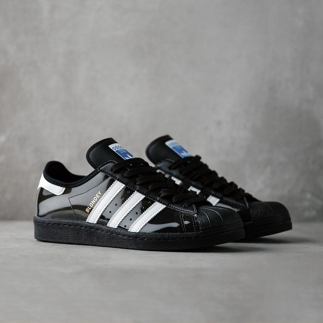 1/30 発売！adidas Originals BLONDEY ADIDAS SUPERSTAR "Black" (アディダス オリジナルス ブロンディ スーパースター "ブラック") [H01022]