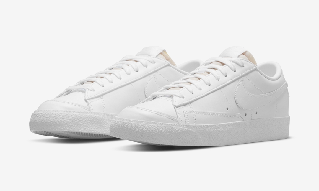 ナイキ ブレーザー ロー 77 ビンテージ “トリプルホワイト” (NIKE BLAZER LOW 77 VINTAGE “Triple White”) [DC4769-101]