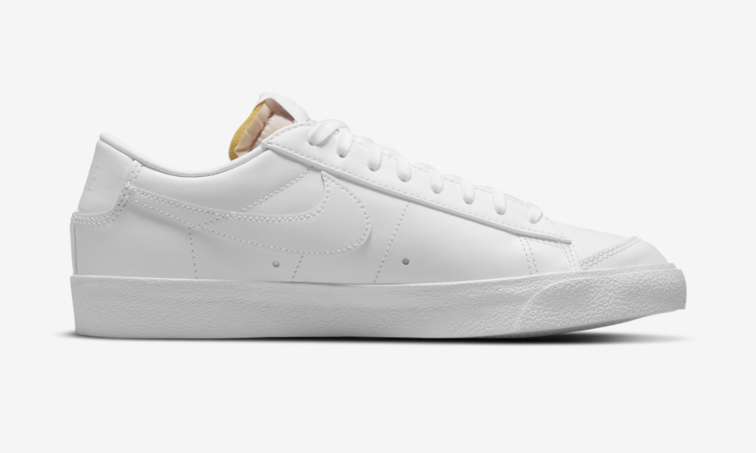 ナイキ ブレーザー ロー 77 ビンテージ “トリプルホワイト” (NIKE BLAZER LOW 77 VINTAGE “Triple White”) [DC4769-101]