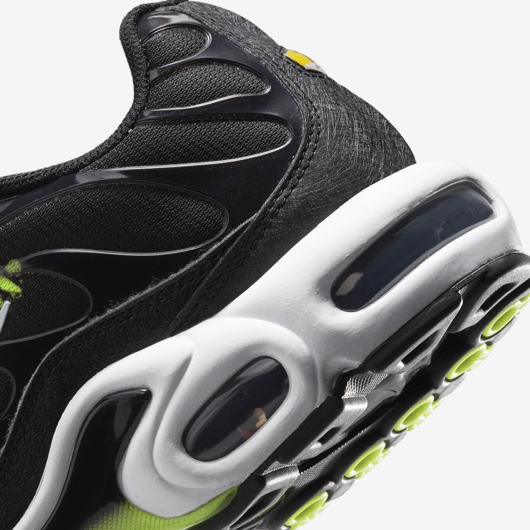 ナイキ エア マックス プラス “ジャストドゥイット” ブラック/ボルト (NIKE AIR MAX PLUS “Just Do It” Black/Volt) [DJ6876-001]