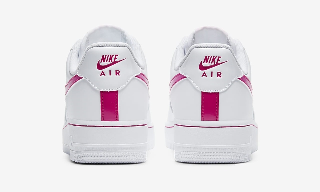 ナイキ ウィメンズ エア フォース 1 07 ロー “ホワイト/ファイヤーベリー” (NIKE WMNS AIR FORCE 1 07 LOW “White/Fireberry”) [DD9683-100]