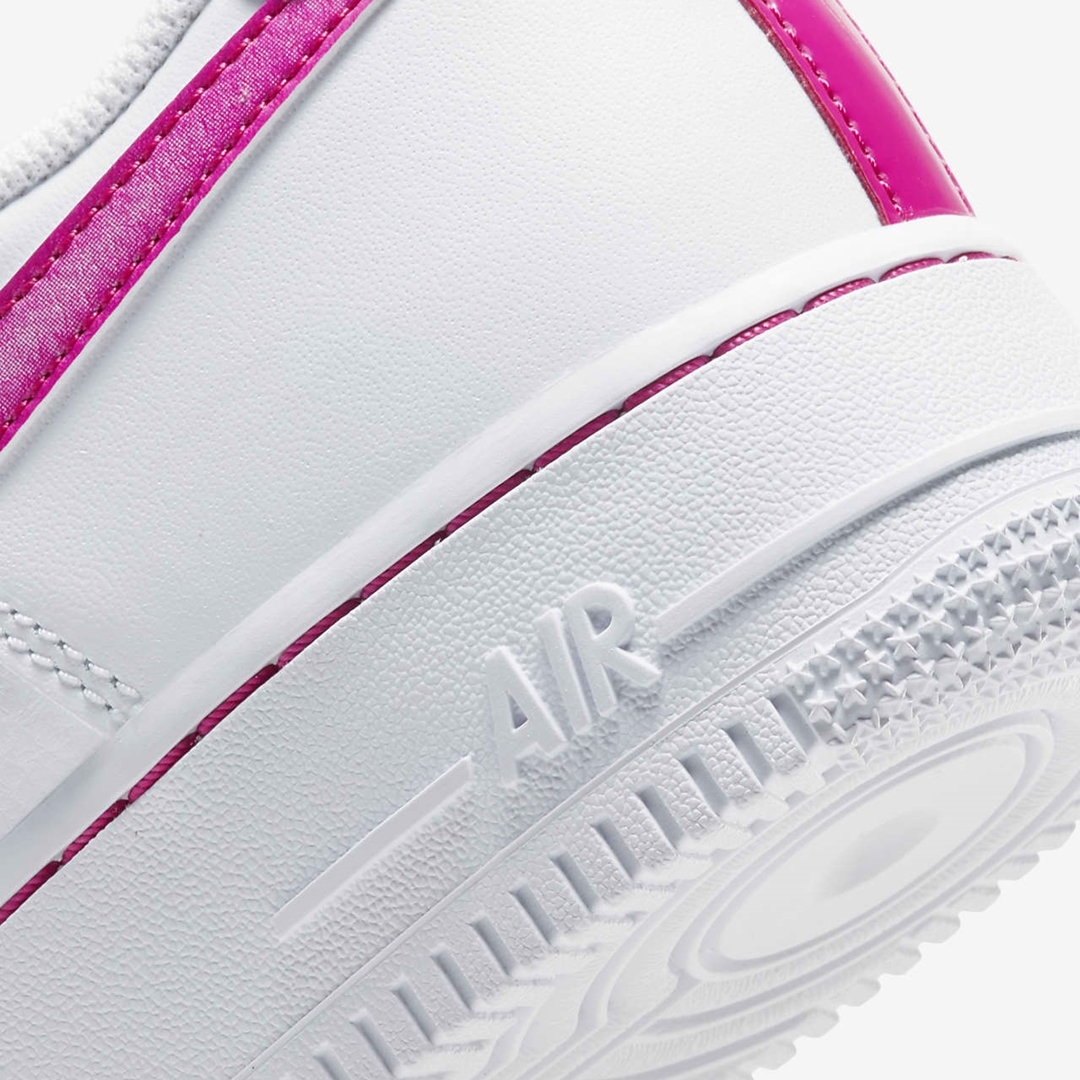 ナイキ ウィメンズ エア フォース 1 07 ロー “ホワイト/ファイヤーベリー” (NIKE WMNS AIR FORCE 1 07 LOW “White/Fireberry”) [DD9683-100]