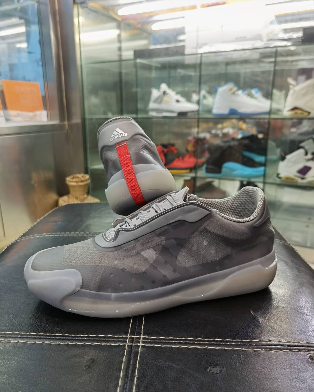 【リーク】プラダ × アディダス 最新コラボ「THE A+P LUNA ROSSA 21」 Grey (PRADA adidas Originals)