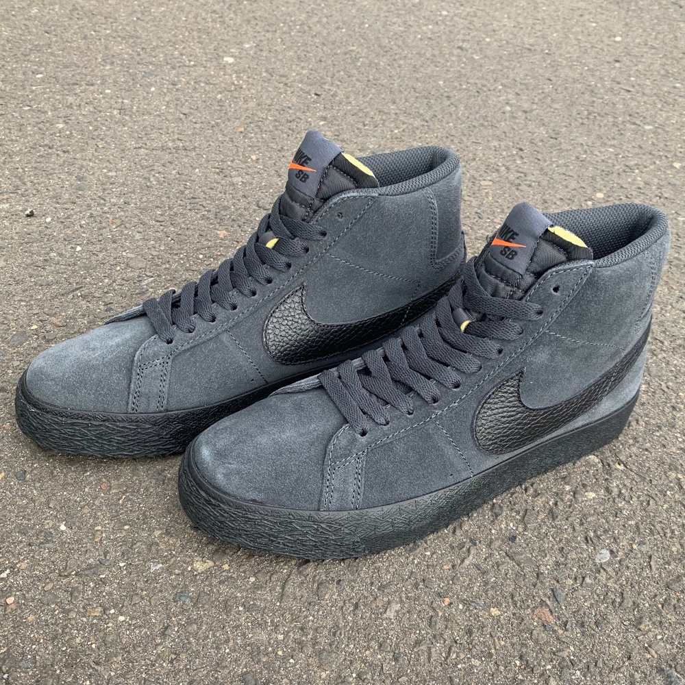 国内 3/1 発売！NIKE SB “Orange Label” BLAZER MID ISO “Anthracite