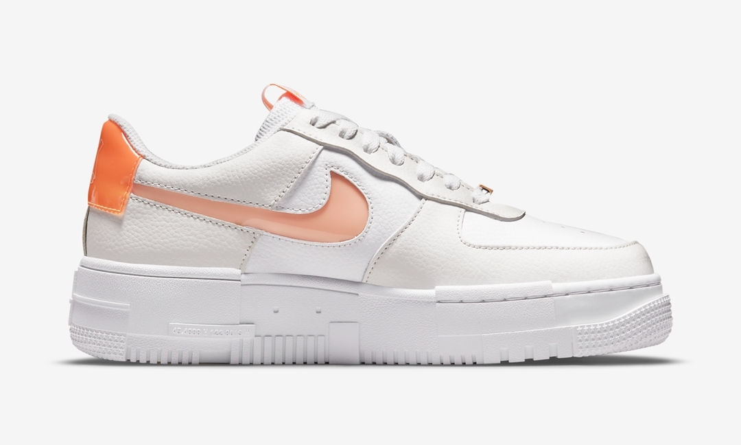 ナイキ ウィメンズ エア フォース 1 ロー ピクセル “ホワイト/オレンジ” (NIKE WMNS AIR FORCE 1 LOW PIXEL “White/Orange”) [DM3036-100]