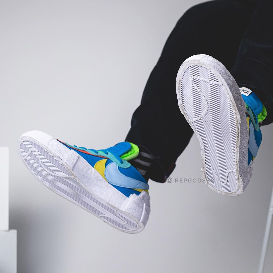 【国内 11/26、11/27、12/9、12/10 発売】sacai x KAWS × NIKE BLAZER LOW (サカイ カウズ ナイキ ブレーザー ロー) [DM7901-400/DM7901-500/DM7901-600]