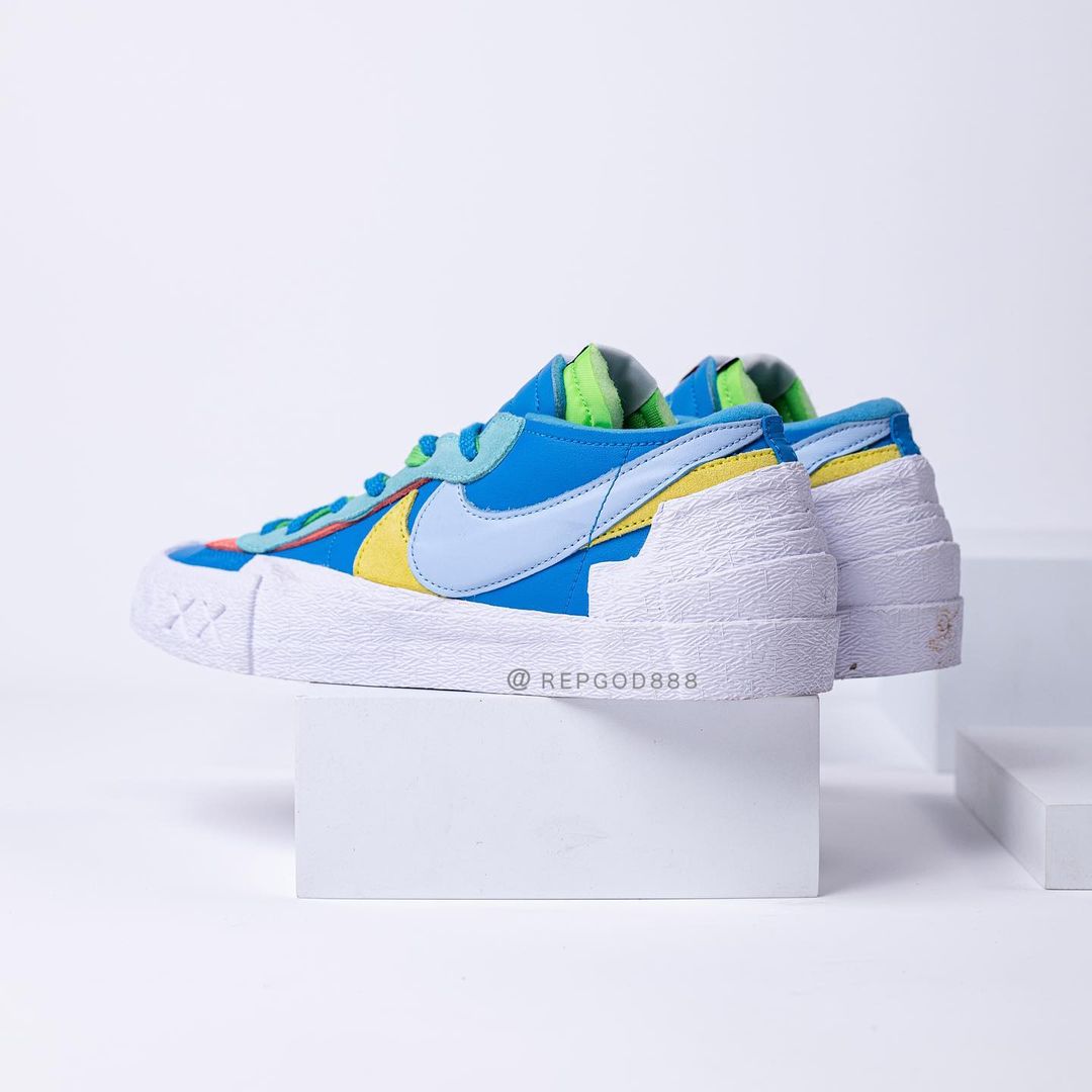 【国内 11/26、11/27、12/9、12/10 発売】sacai x KAWS × NIKE BLAZER LOW (サカイ カウズ ナイキ ブレーザー ロー) [DM7901-400/DM7901-500/DM7901-600]