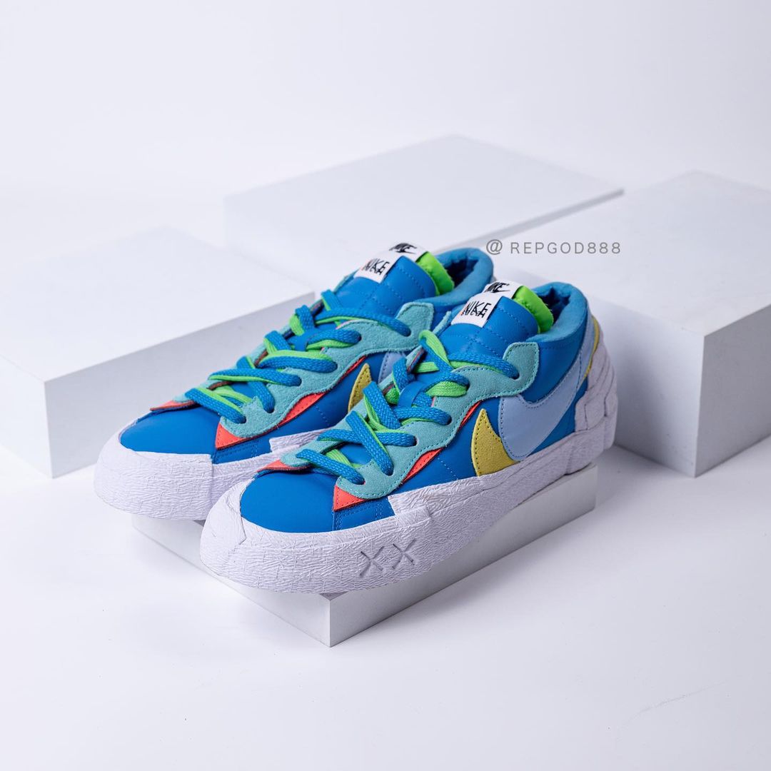 【国内 11/26、11/27、12/9、12/10 発売】sacai x KAWS × NIKE BLAZER LOW (サカイ カウズ ナイキ ブレーザー ロー) [DM7901-400/DM7901-500/DM7901-600]