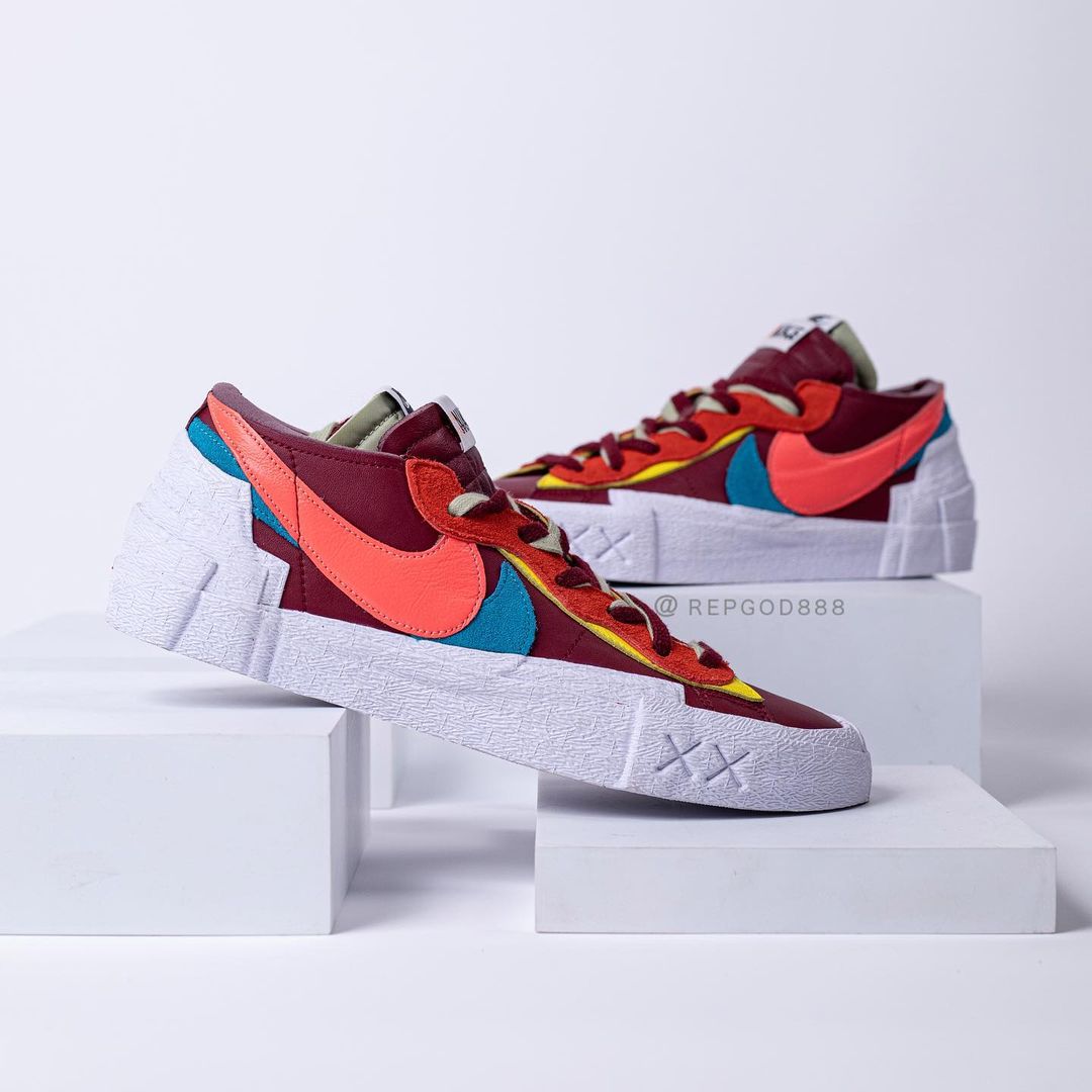 【国内 11/26、11/27、12/9、12/10 発売】sacai x KAWS × NIKE BLAZER LOW (サカイ カウズ ナイキ ブレーザー ロー) [DM7901-400/DM7901-500/DM7901-600]